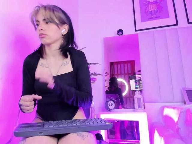 Girls: try live performances with matured performers, from dancing to quirks, in a variety of beautiful sex cams.