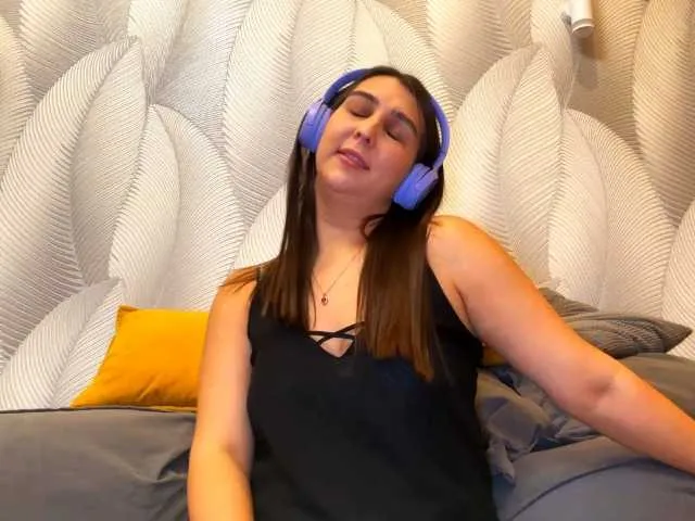 PearlDelisle from BongaCams