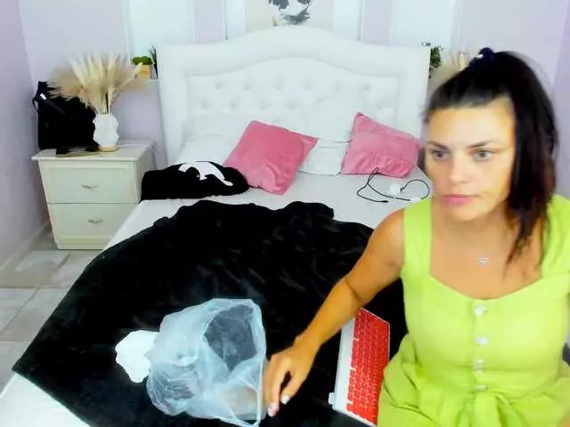 PenelopErica from BongaCams