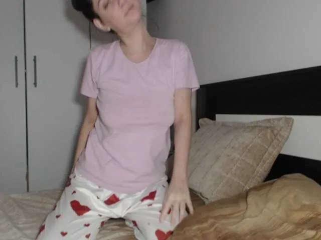 petitedanielle from BongaCams is Freechat