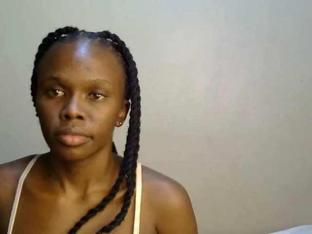 PetiteDesiree from BongaCams is Freechat