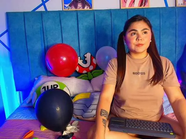 PhamelaHolter from BongaCams