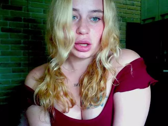 Pretttyalice from BongaCams