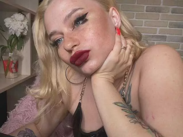 Pretttyalice from BongaCams