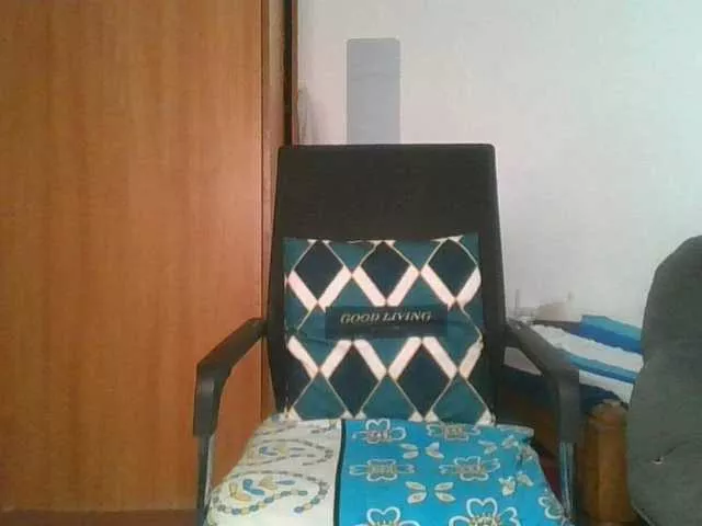 Queen-joy123 from BongaCams