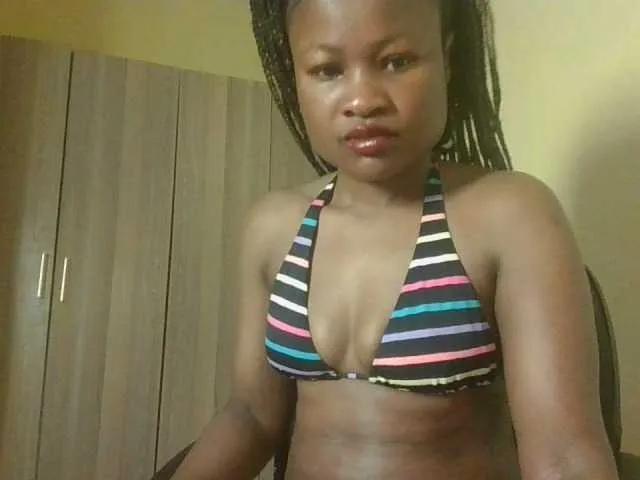 queenivy from BongaCams is Freechat