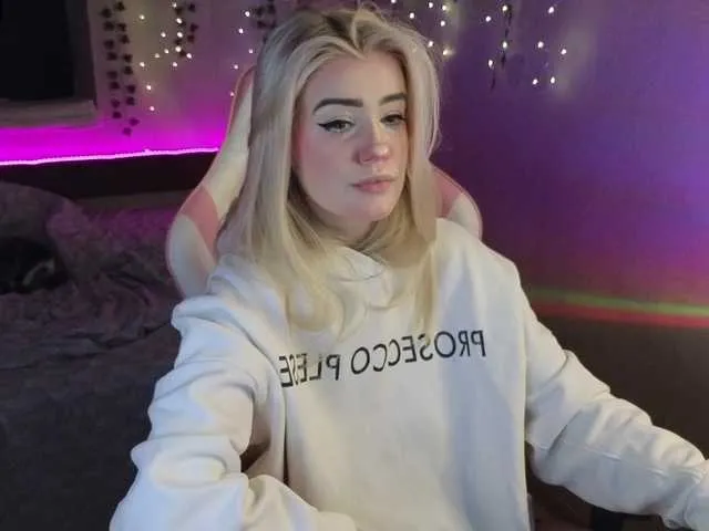 RedVelveten from BongaCams
