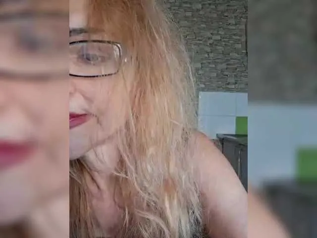 Ritia from BongaCams