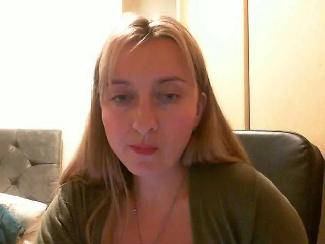 RuslanaFlower from BongaCams
