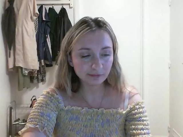RuslanaFlower from BongaCams