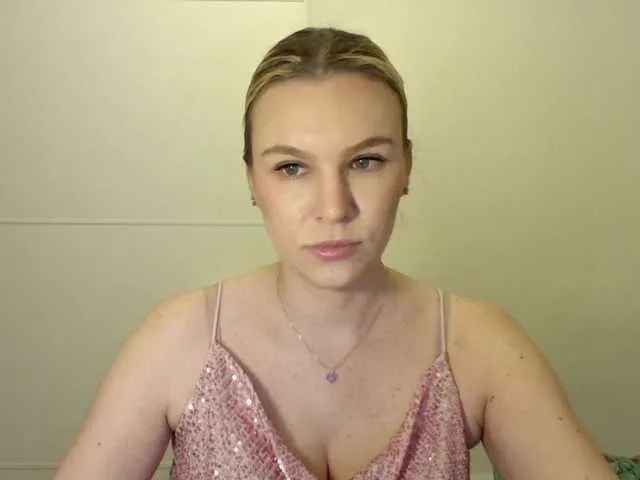SadieCute from BongaCams