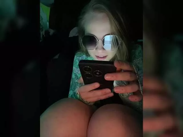 Sailor-Moons from BongaCams