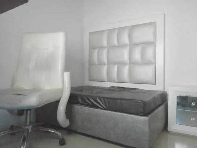 Samantha-js from BongaCams is Freechat