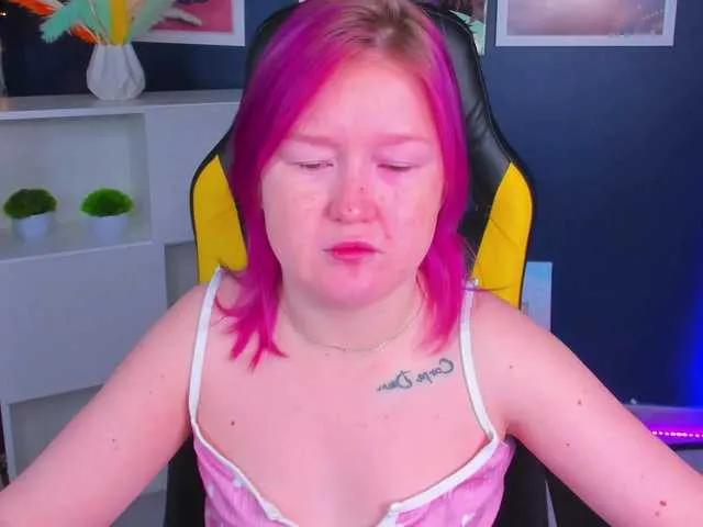 Sara-Moor from BongaCams