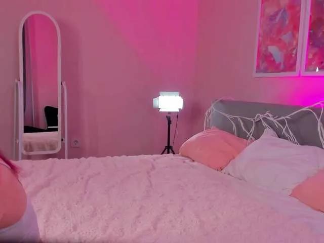 Sara-Moor from BongaCams