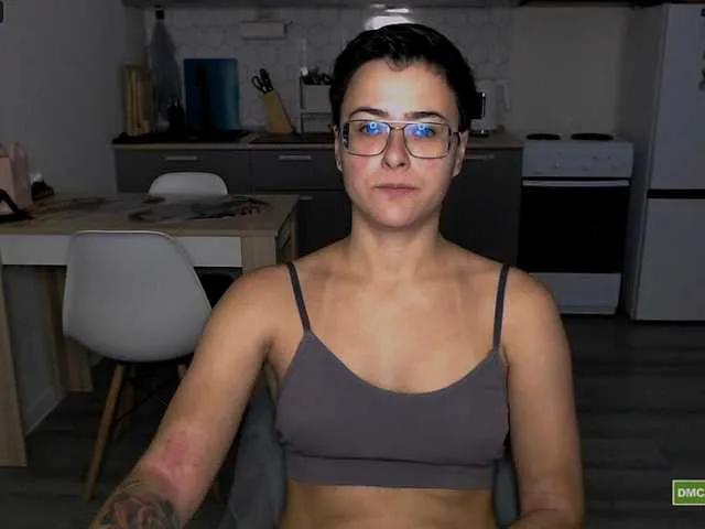 Sashanotfound from BongaCams
