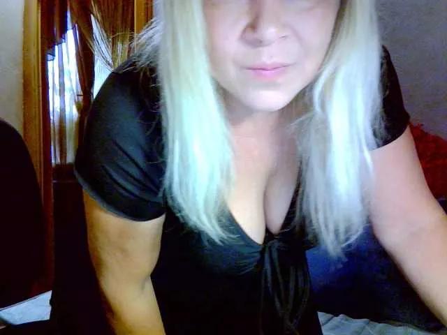 Savan35na from BongaCams