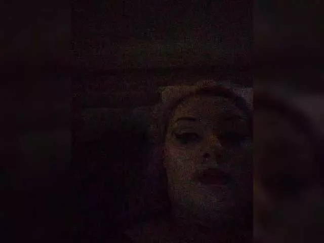 Sexysapphirexo from BongaCams