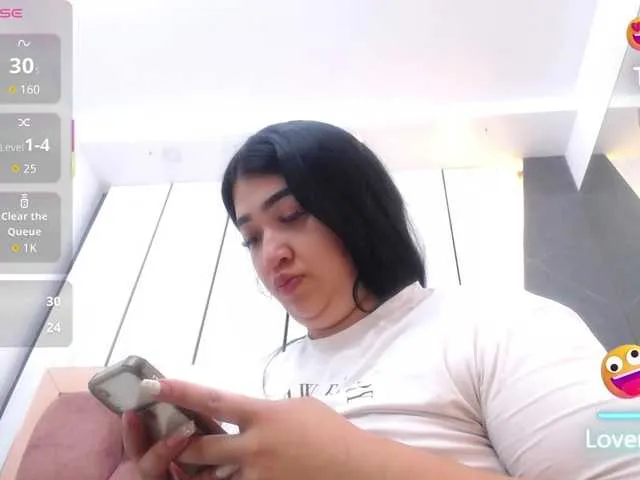 ShanonHughes from BongaCams