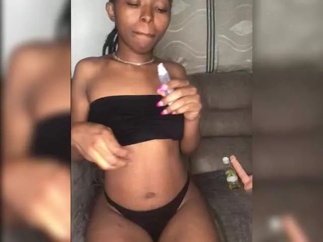 Shantybeib from BongaCams