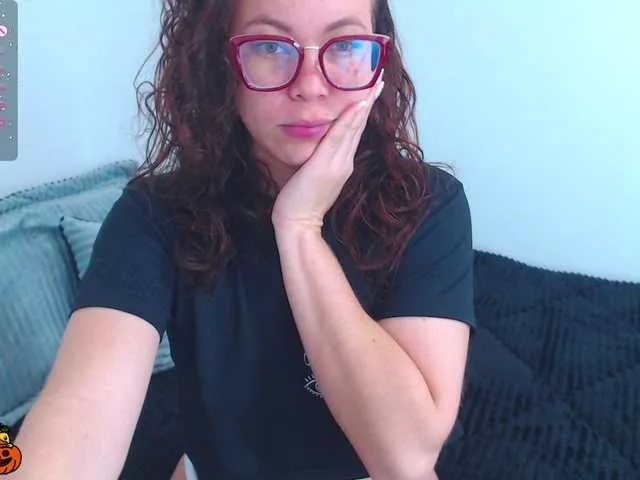 SharonAGT from BongaCams