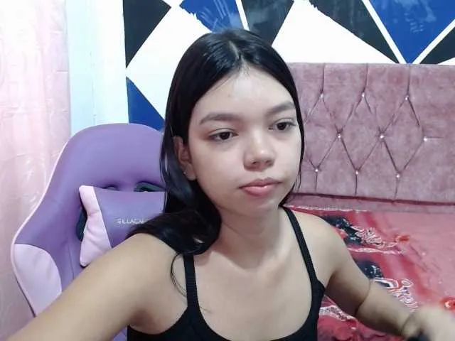 Shy-luna18 from BongaCams