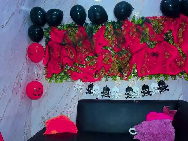 Skinny-toy from BongaCams is Freechat