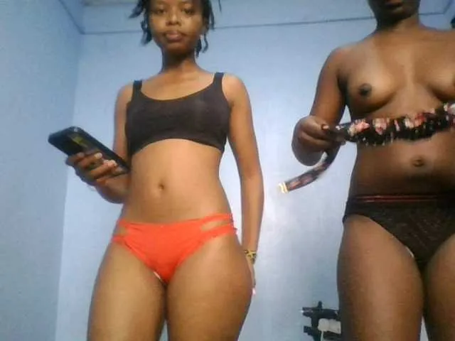 Slutgals2 from BongaCams is Freechat