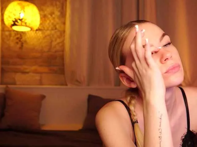 SnowwBarbie from BongaCams is Freechat