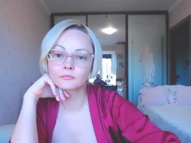 SophieCrush from BongaCams is Freechat
