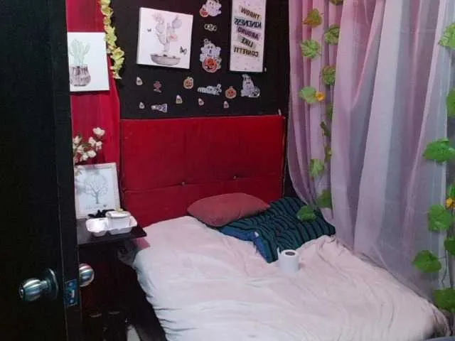 SSEXYYBITCHH from BongaCams is Freechat