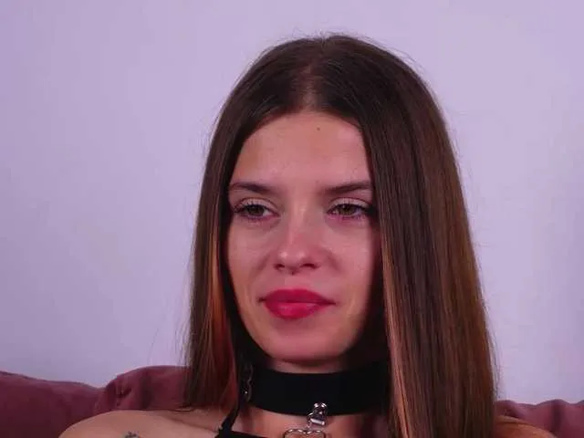 Sukie69 from BongaCams