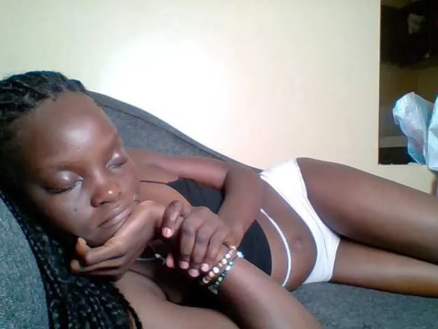 sweet-yummy-gurl from BongaCams is Freechat