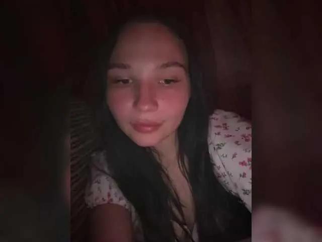 SweetieKittyy from BongaCams