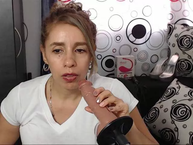 Sweetperlahot from BongaCams