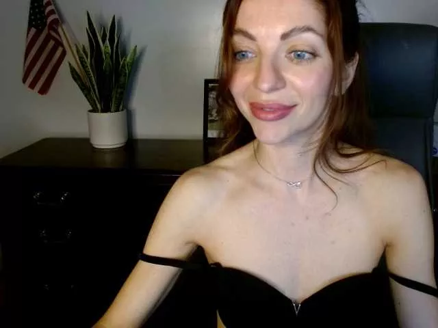 Sweetpoison7 from BongaCams