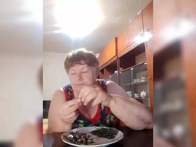 SweetSugar77 from BongaCams