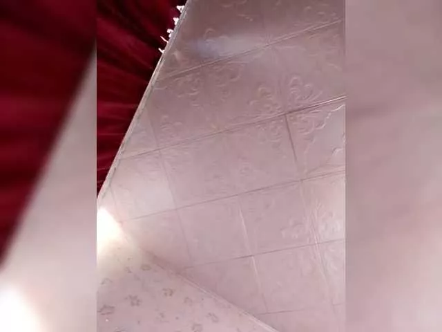 SweetSugar77 from BongaCams