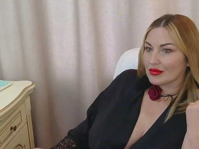 TANMZYA from BongaCams