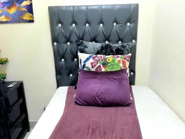 temptressqeen from BongaCams is Freechat