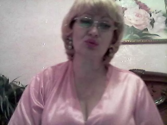 Ur-Mami from BongaCams