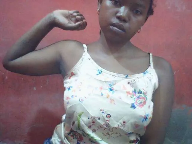 valeria223 from BongaCams is Freechat