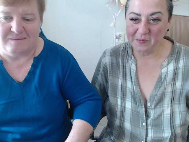 XMollyJaneEX from BongaCams