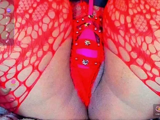 XxXbrunettesquirtxXx from BongaCams is Freechat