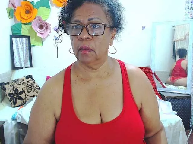 Yayishotsexyw from BongaCams