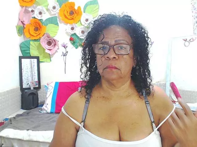 Yayishotsexyw from BongaCams