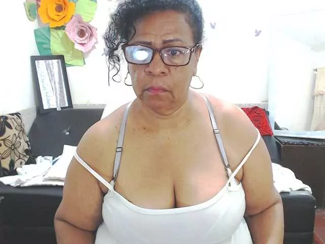 Yayishotsexyw from BongaCams