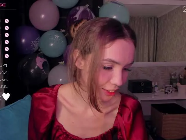 YonaBones from BongaCams