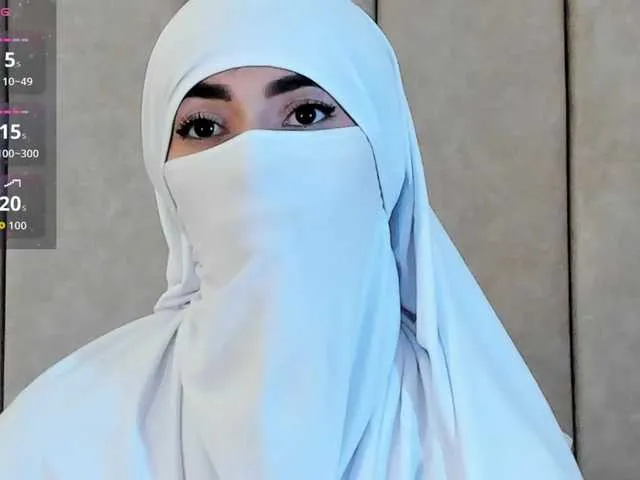 Zahiira from BongaCams