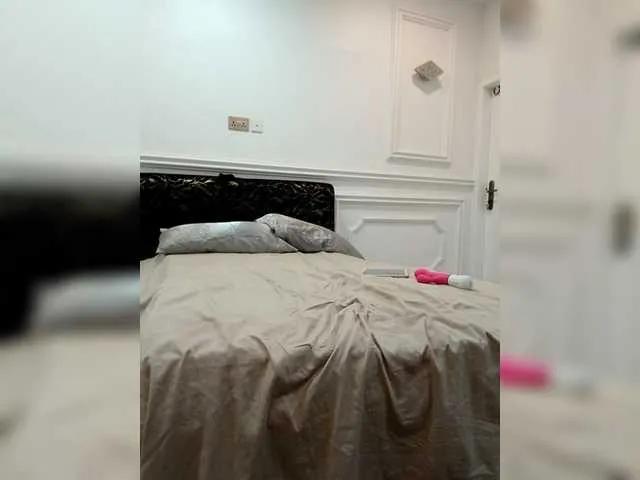 zolanooryi from BongaCams is Freechat
